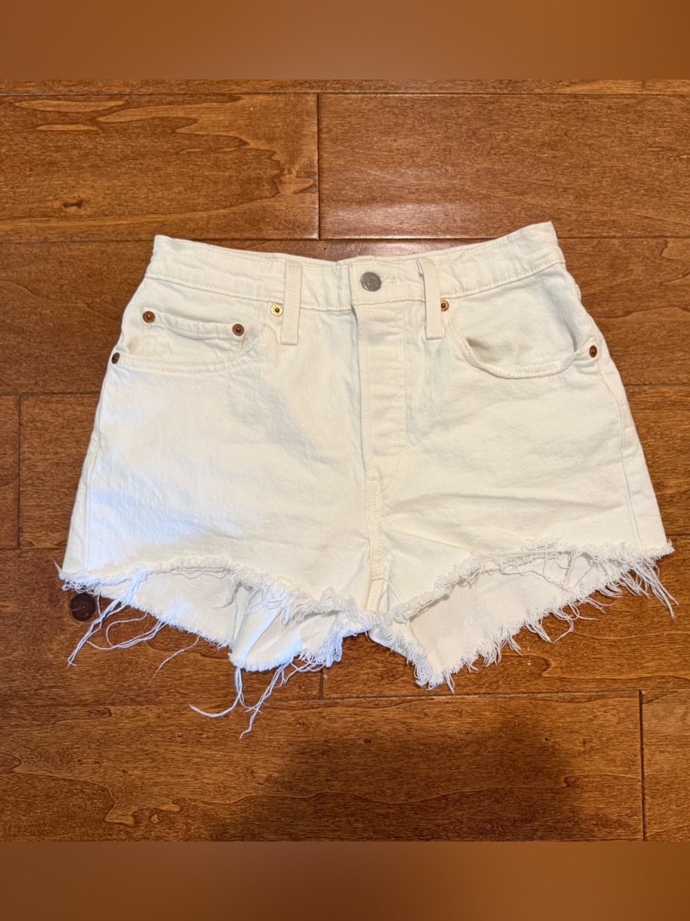 Levi’s 501 Original White High Rise Cutoff Denim Shorts W26